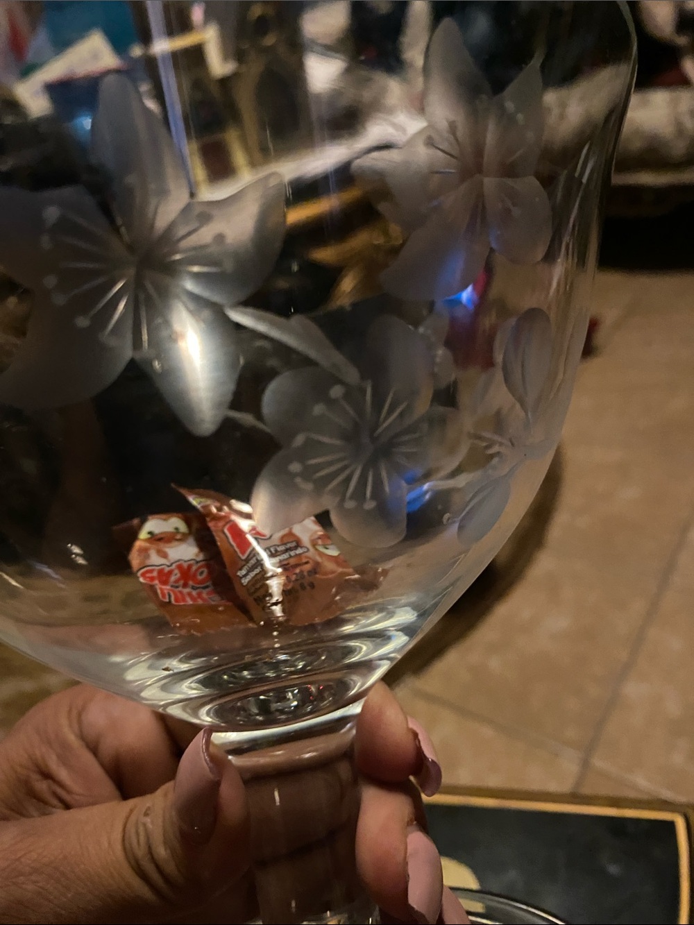 Vintage Etched Glass Covered Compote Candy Dish - Clear - Picture 9 of 13